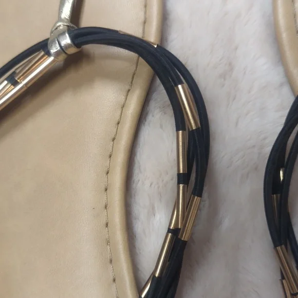 Stylish Beige and Black Sandals - Picture 2 of 5